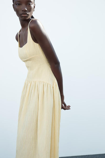 Arwen - Chic Shoulder-Strap Midi Dress