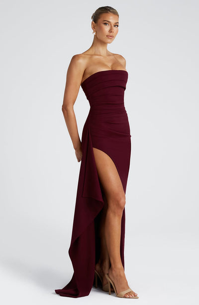 Maelis - Gorgeous Sleeveless Chest Wrap Dress